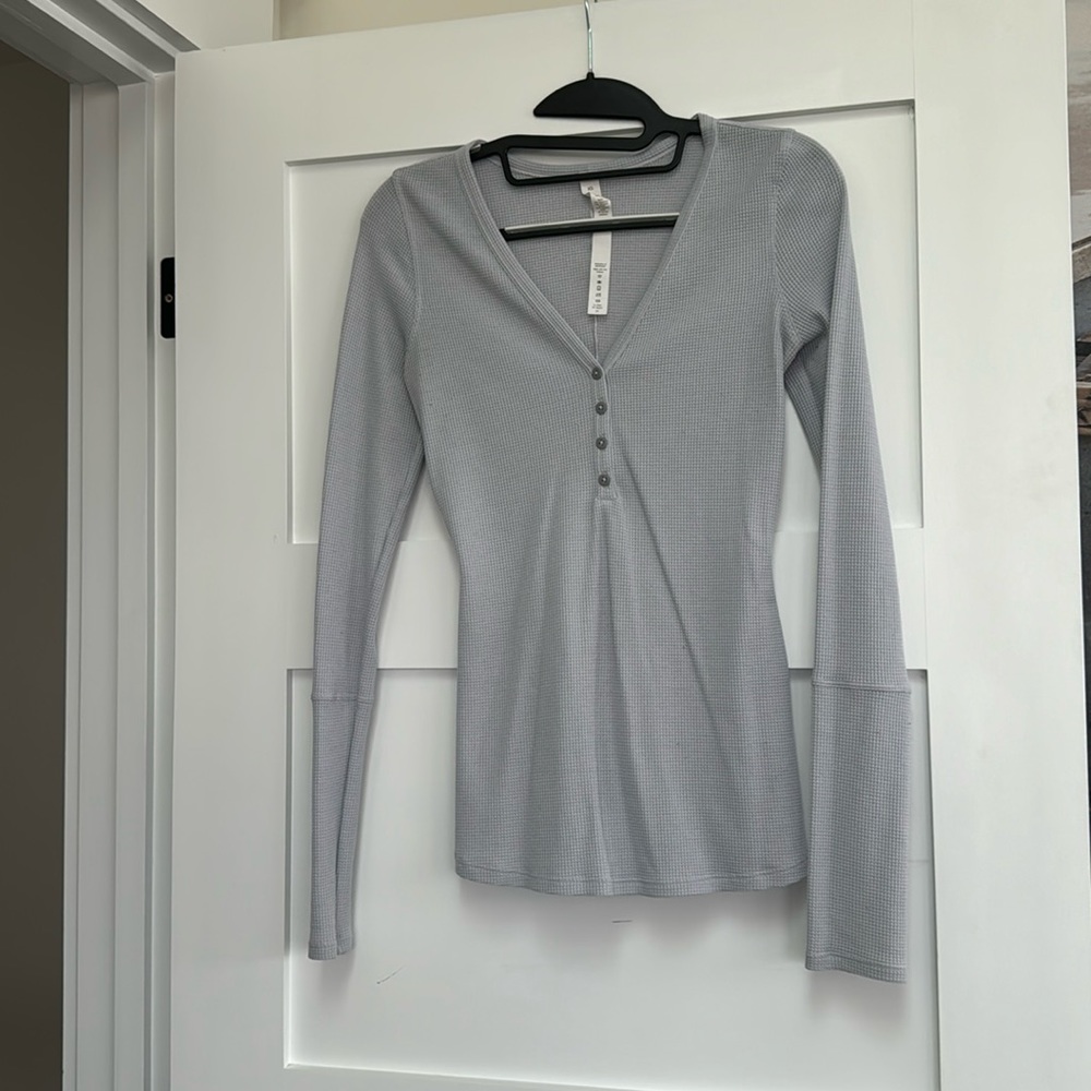 lululemon athletica Gray Long Sleeve Top